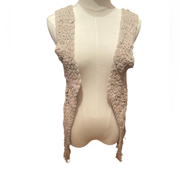 Rebellion Again Jackets & Blazers - Rebellion Again Cream/Beige Crochet Knit Top